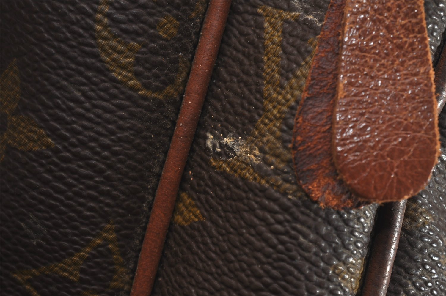 Authentic Louis Vuitton Monogram Nile Shoulder Cross Body Bag Old Model LV 4679J