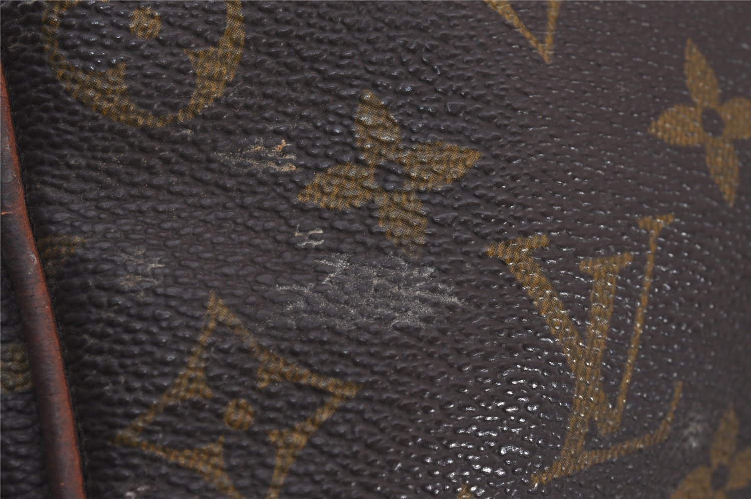 Authentic Louis Vuitton Monogram Nile Shoulder Cross Body Bag Old Model LV 4679J