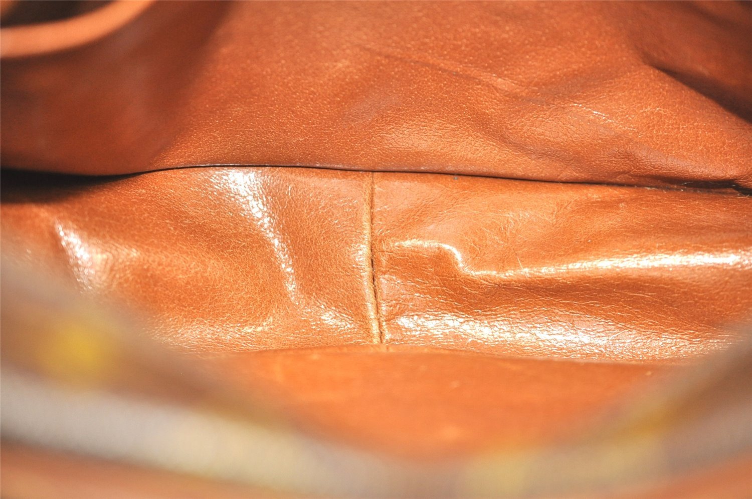 Authentic Louis Vuitton Monogram Nile Shoulder Cross Body Bag Old Model LV 4679J