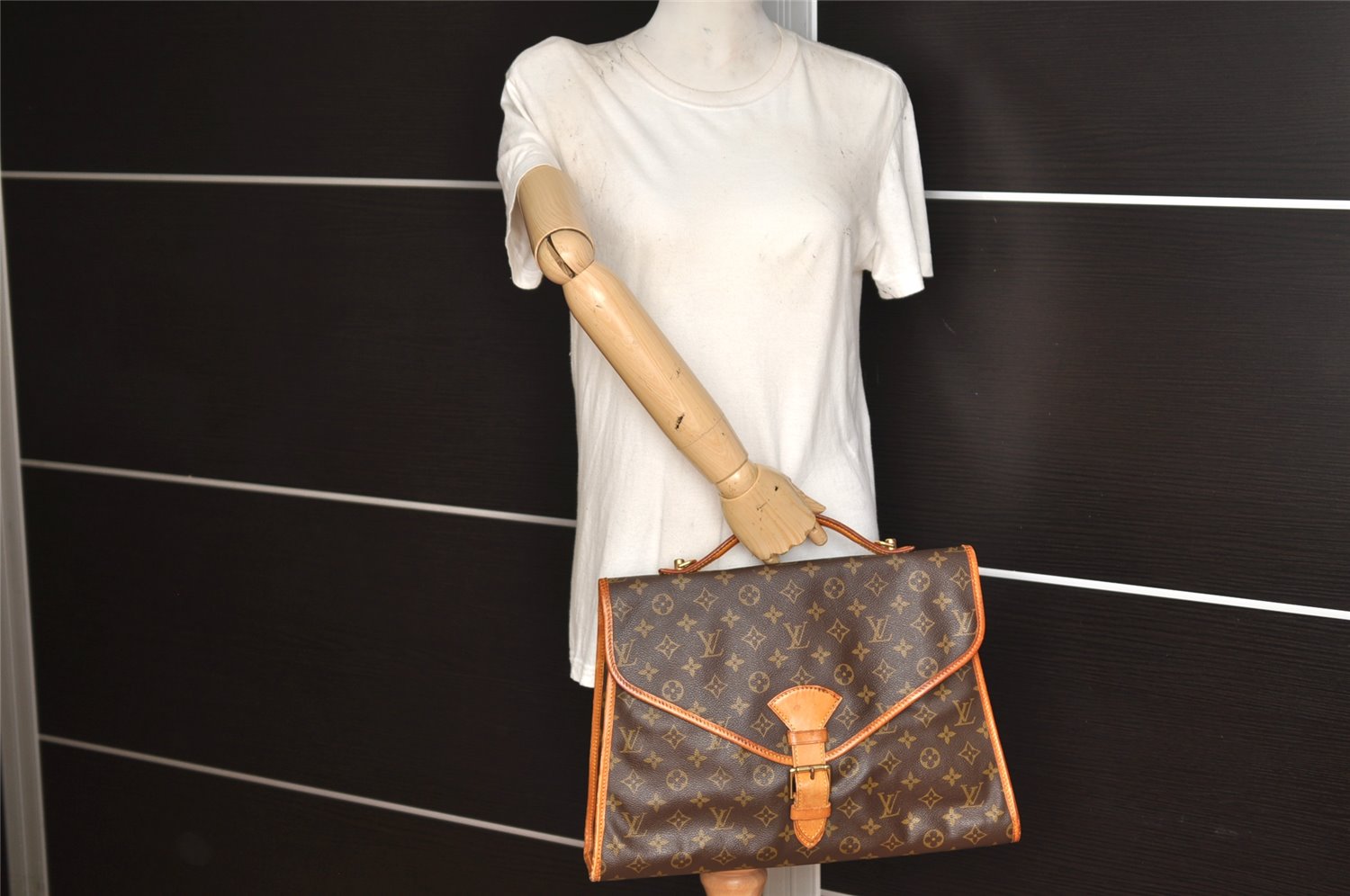 Authentic Louis Vuitton Monogram Beverly 41 M51121 2Way Shoulder Hand Bag 4680K