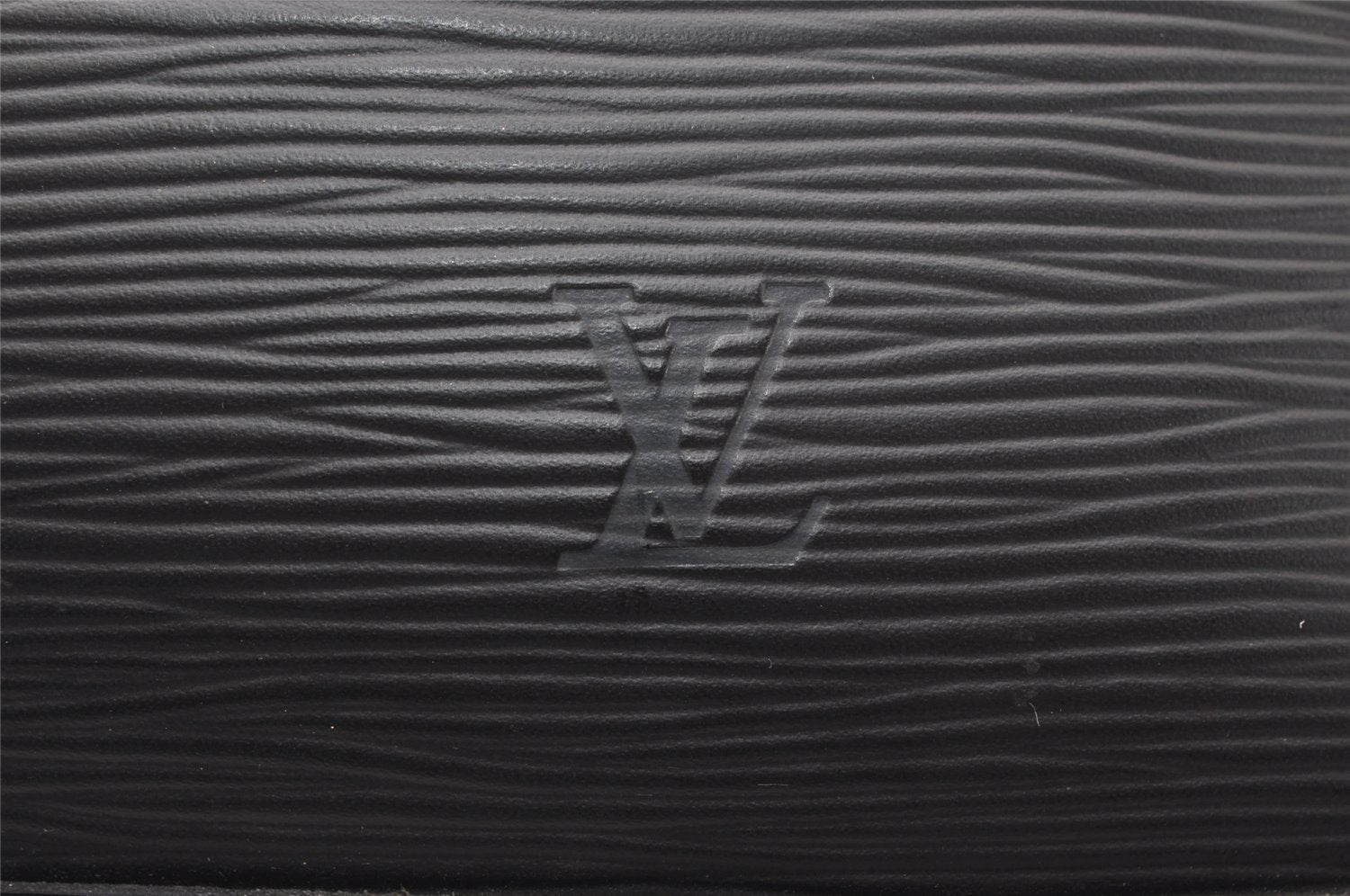 Authentic Louis Vuitton Epi Lussac Shoulder Tote Bag Black M52282 LV 4681K