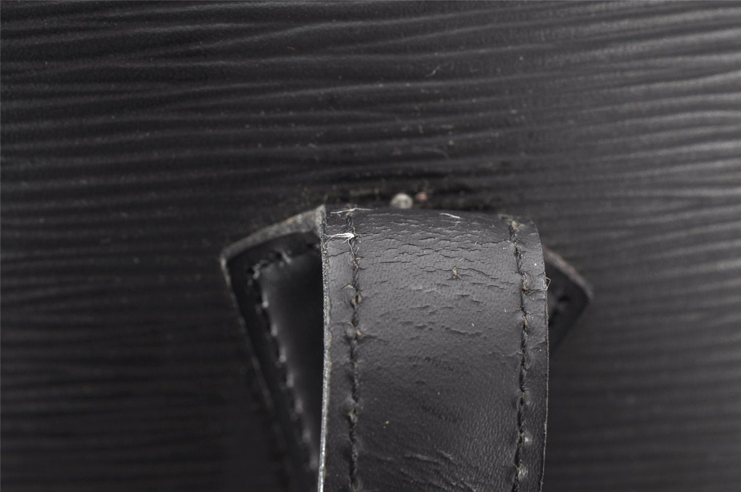 Authentic Louis Vuitton Epi Lussac Shoulder Tote Bag Black M52282 LV 4681K