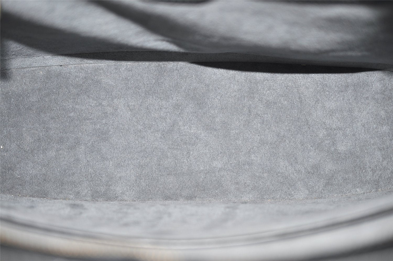 Authentic Louis Vuitton Epi Lussac Shoulder Tote Bag Black M52282 LV 4681K