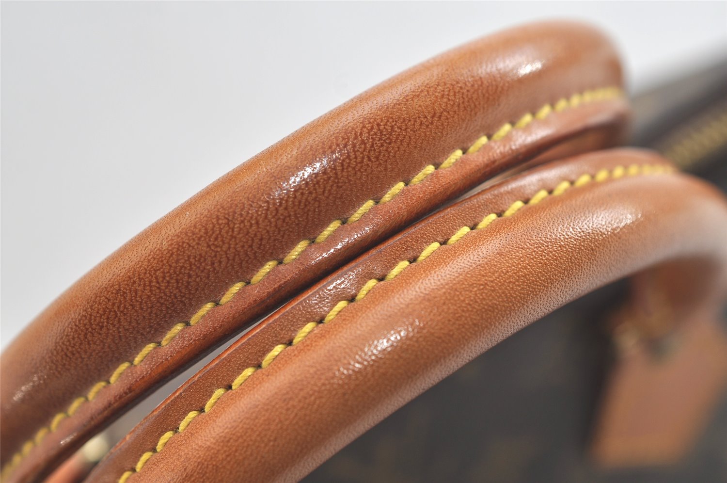 Authentic Louis Vuitton Monogram Alma Hand Bag Purse M51130 LV 4683K