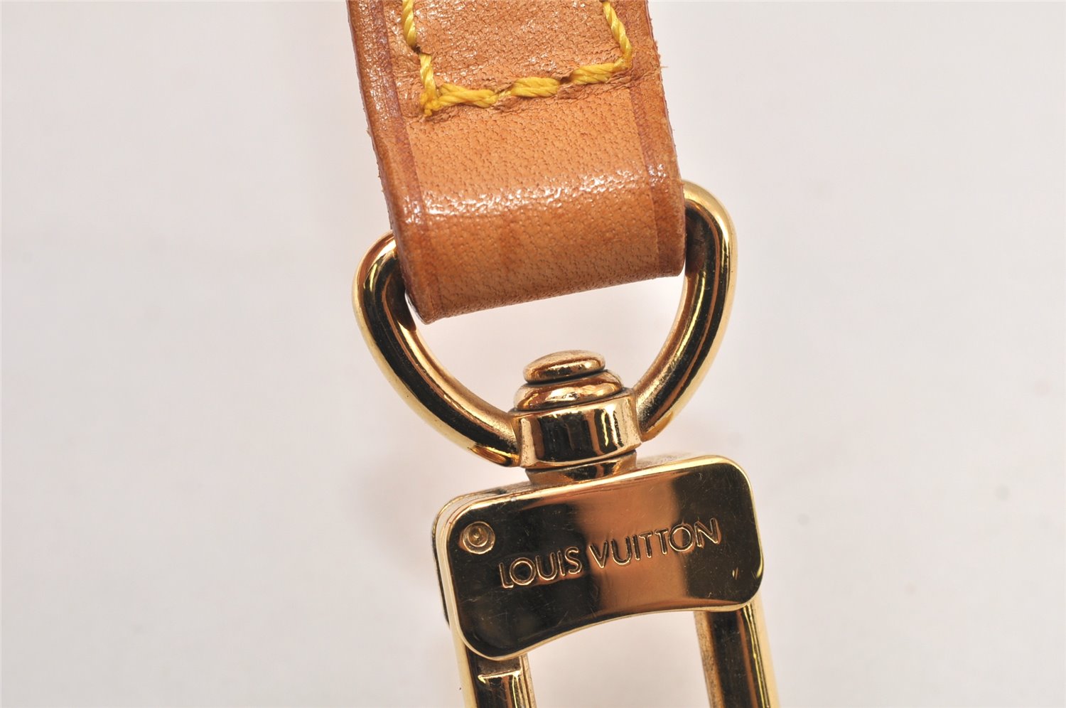 Authentic Louis Vuitton Leather Shoulder Strap Beige 39.2