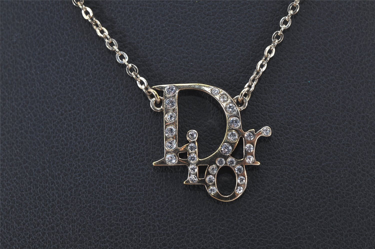 Authentic Christian Dior Gold Tone Rhinestone Chain Pendant Necklace CD 4685K