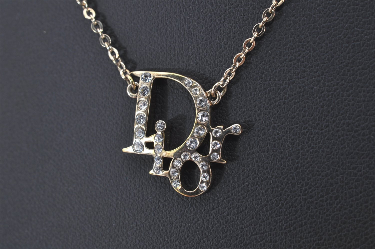 Authentic Christian Dior Gold Tone Rhinestone Chain Pendant Necklace CD 4685K