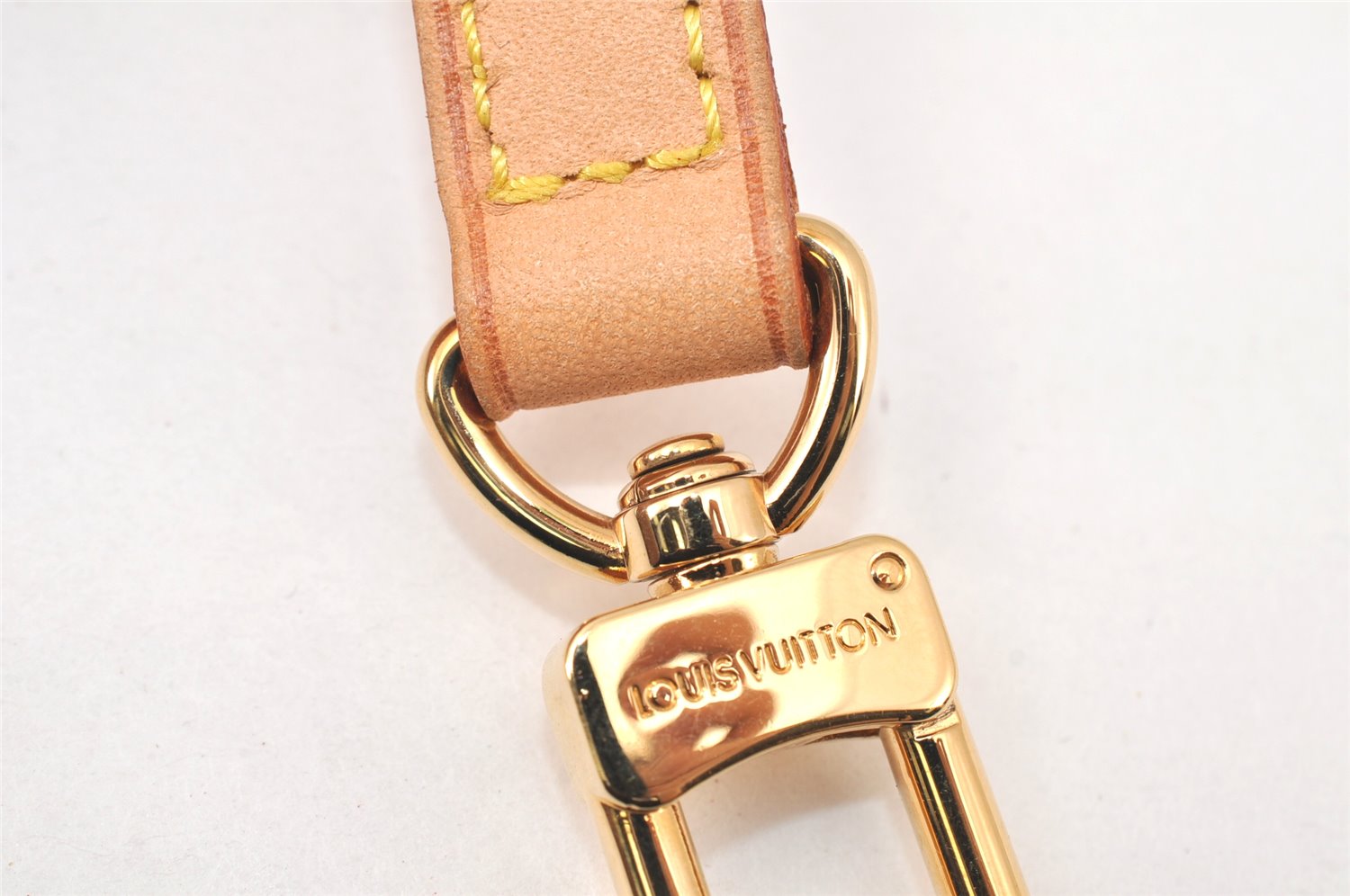 Authentic Louis Vuitton Leather Shoulder Strap Beige 39.8-47.2