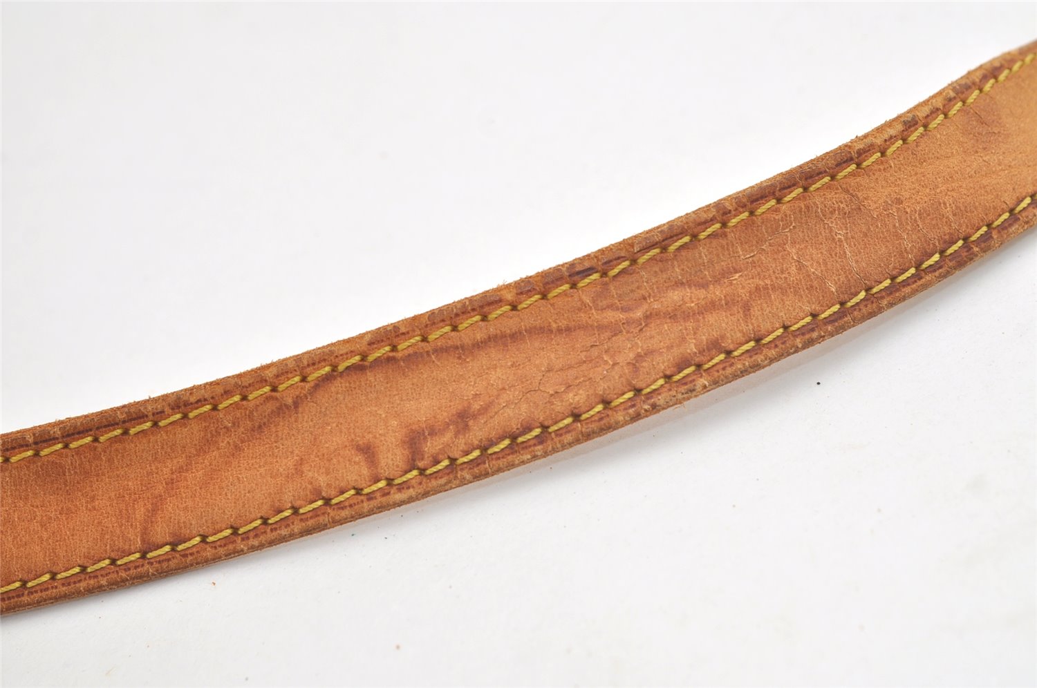Authentic Louis Vuitton Leather Shoulder Strap Beige 41.5-48.4