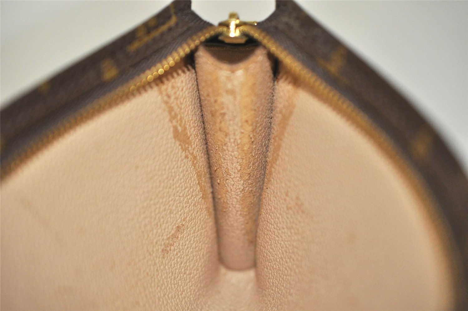 Authentic Louis Vuitton Monogram Pouch For Bucket GM LV 4693K