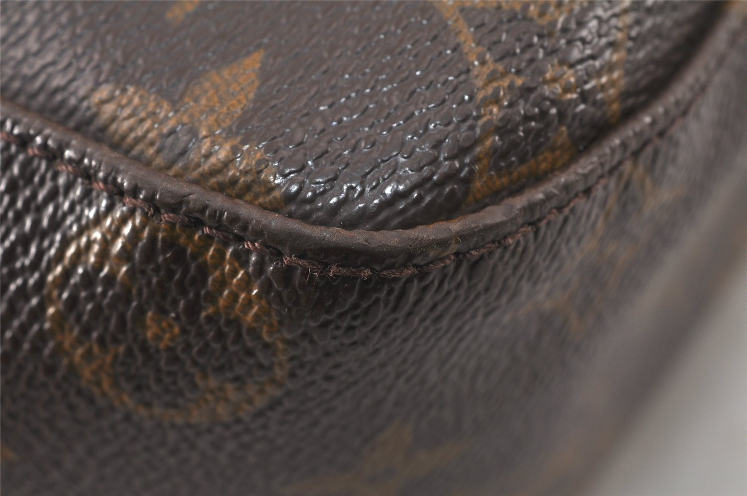 Authentic Louis Vuitton Monogram Looping GM Shoulder Bag M51145 LV 4694K