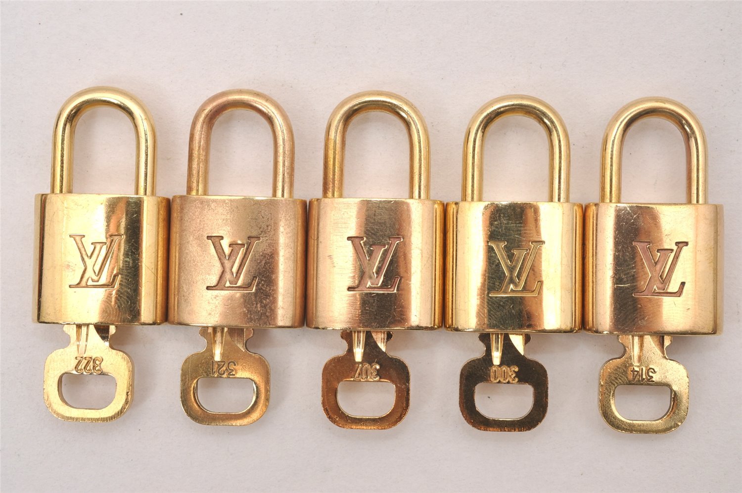 Authentic Louis Vuitton Padlock & Keys 10Set LV 4695J