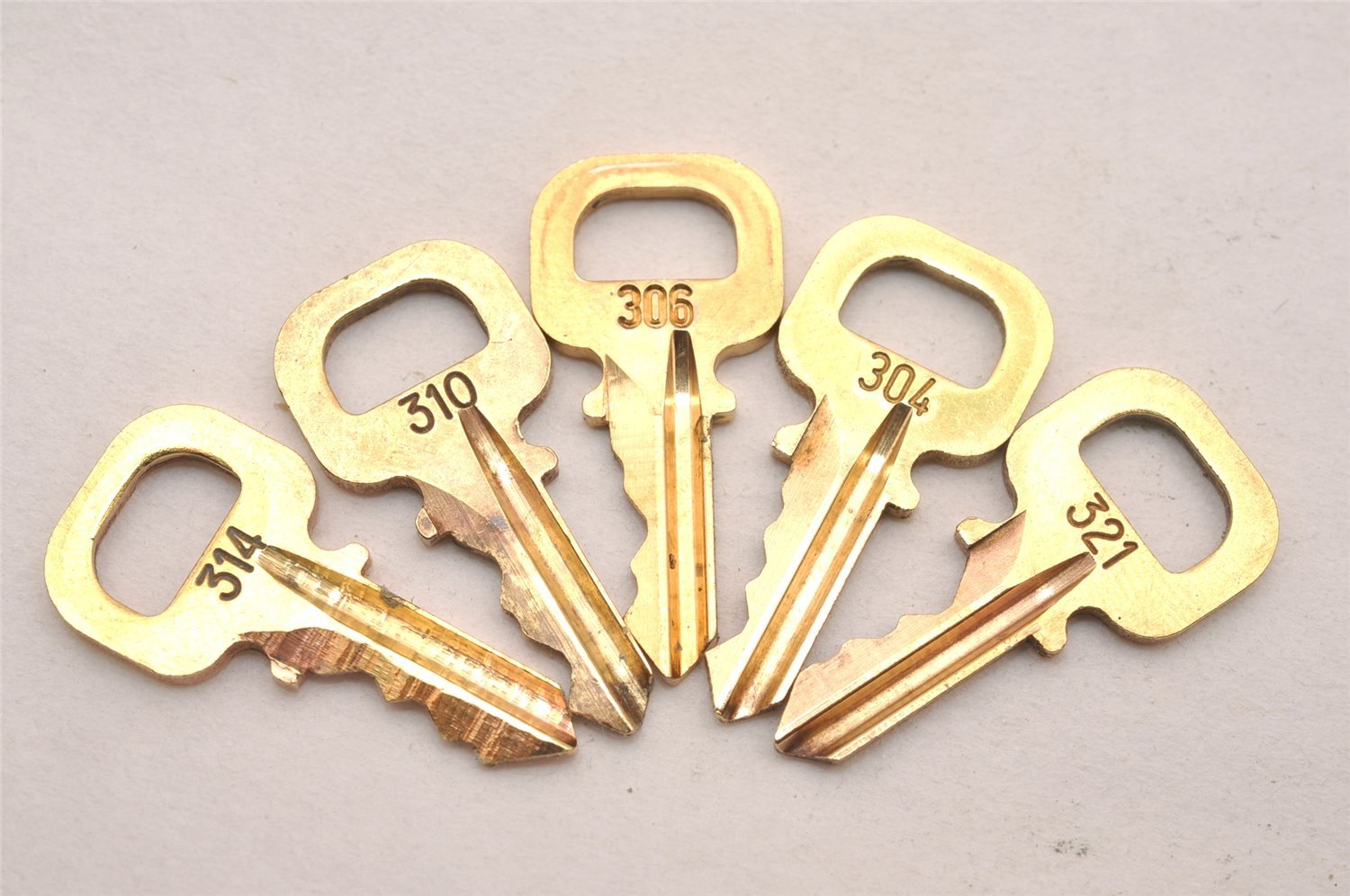 Authentic Louis Vuitton Padlock & Keys 10Set LV 4695J