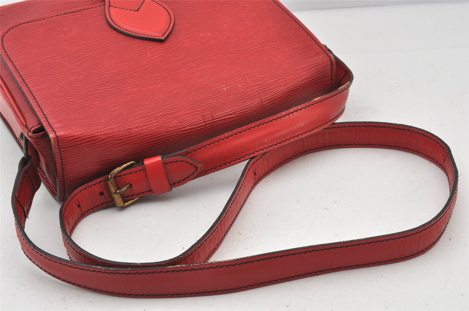 Authentic Louis Vuitton Epi Cartouchiere MM Shoulder Cross Bag M52247 Red 4696K