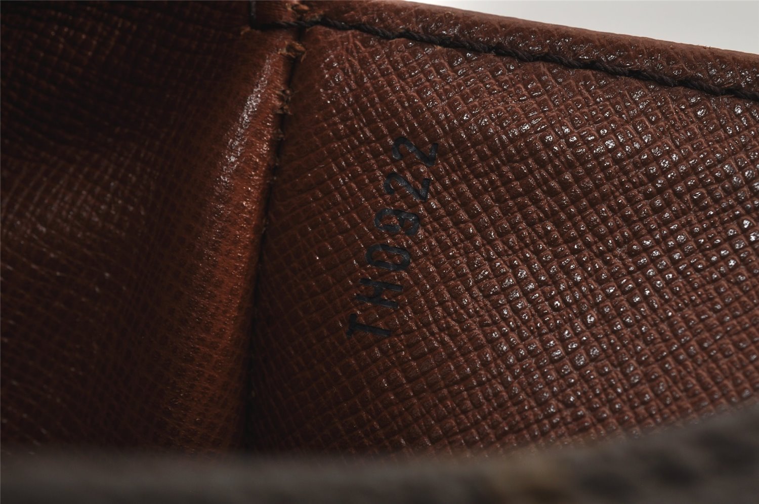 Authentic Louis Vuitton Monogram Saint Cloud GM M51242 Shoulder Cross Bag 4704J