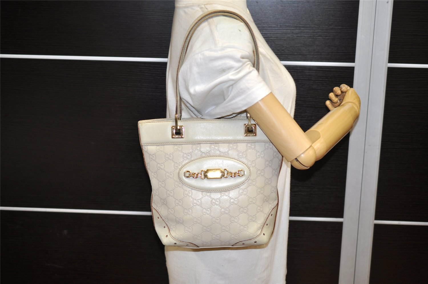 Authentic GUCCI Guccissima GG Leather Hand Bag Purse 145994 White 4704K