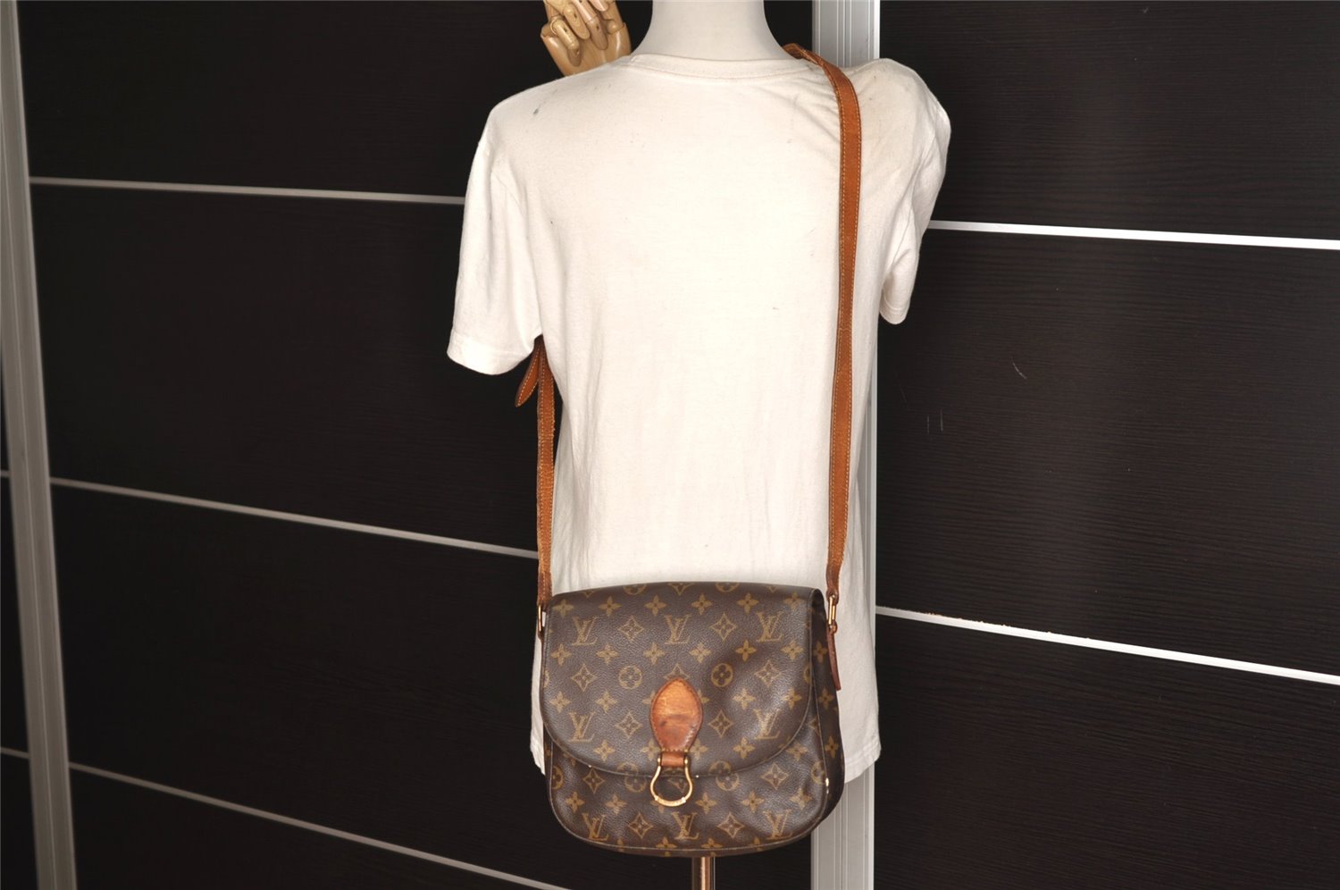 Authentic Louis Vuitton Monogram Saint Cloud GM M51242 Shoulder Cross Bag 4707J