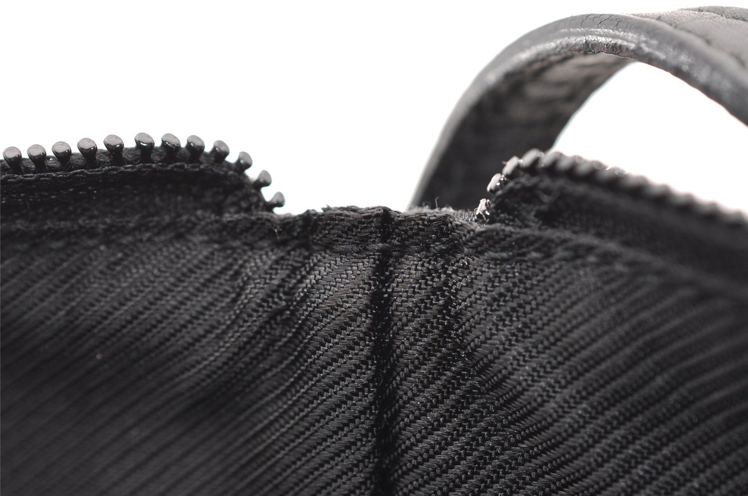 Authentic GUCCI Hand Bag Pouch Purse GG Canvas Leather 07198 Black 4712I