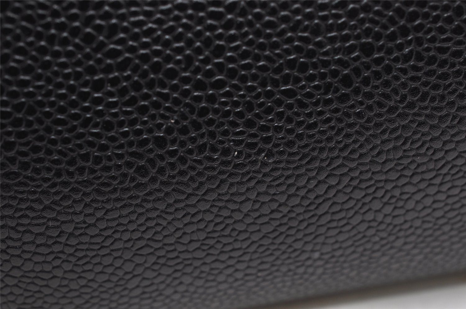 Authentic CHANEL Caviar Skin CC Logo Cosmetic Pouch Purse Black Junk 4714K