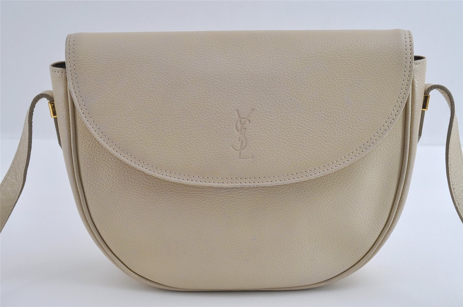 Authentic YVES SAINT LAURENT Shoulder Cross Body Bag Purse Leather White 4717I