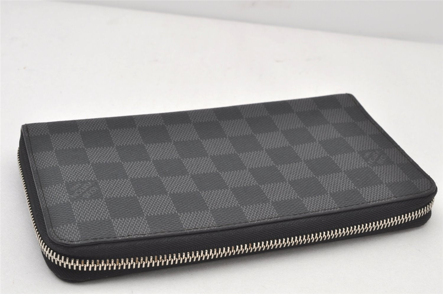 Authentic Louis Vuitton Damier Graphite Zippy Organizer Wallet N63077 LV 4719K