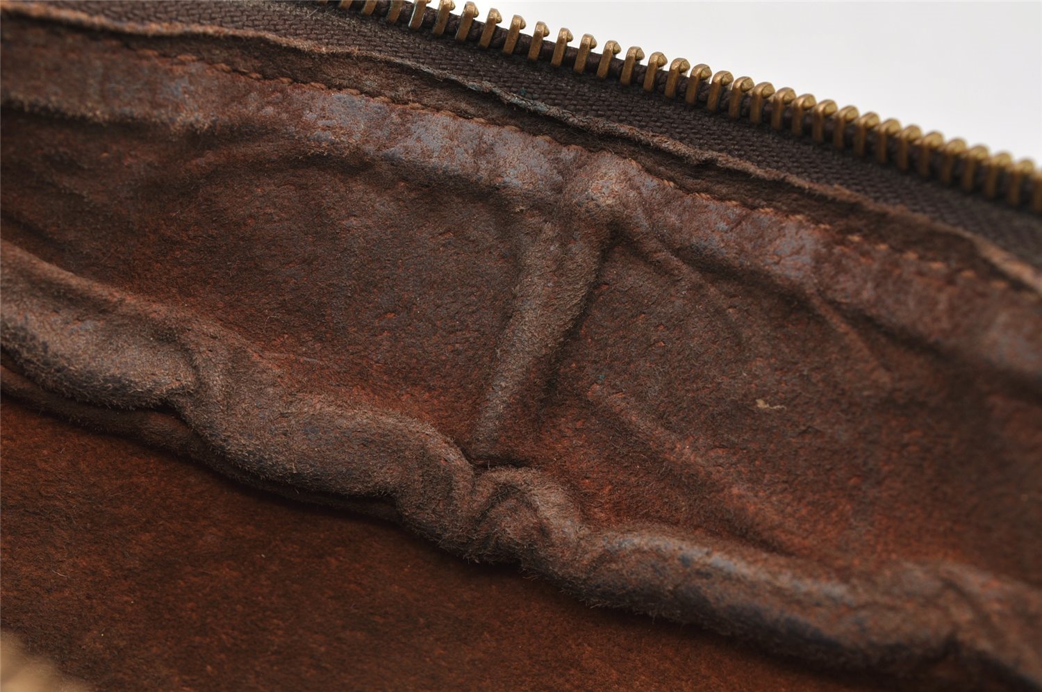 Authentic Louis Vuitton Monogram Boulogne 30 Shoulder Cross Bag Old Model 4723I