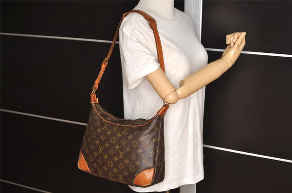 Authentic Louis Vuitton Monogram Boulogne 30 Shoulder Cross Bag Old Model 4723I