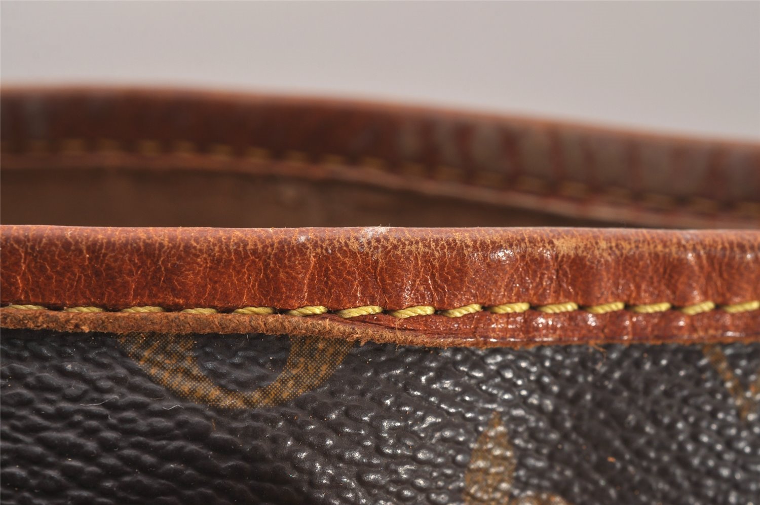 Authentic Louis Vuitton Monogram Bucket PM Shoulder Tote Bag M42238 Junk 4723J