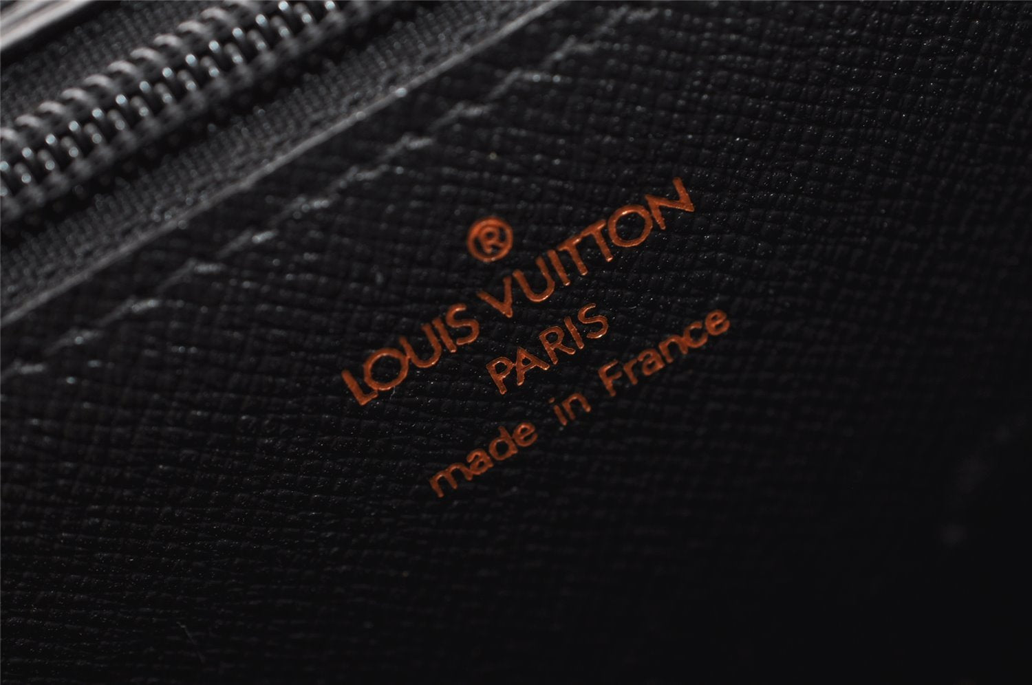 Authentic Louis Vuitton Epi Chaillot Clutch Hand Bag Black M52542 LV 4724I