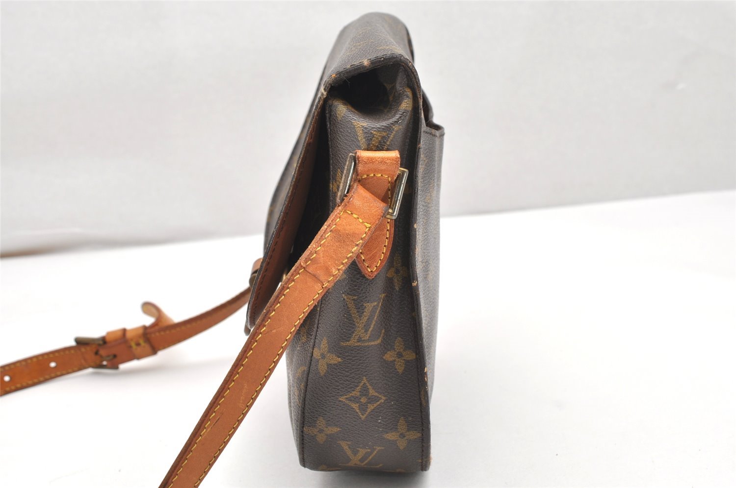 Authentic Louis Vuitton Monogram Saint Cloud GM M51242 Shoulder Cross Bag 4724K