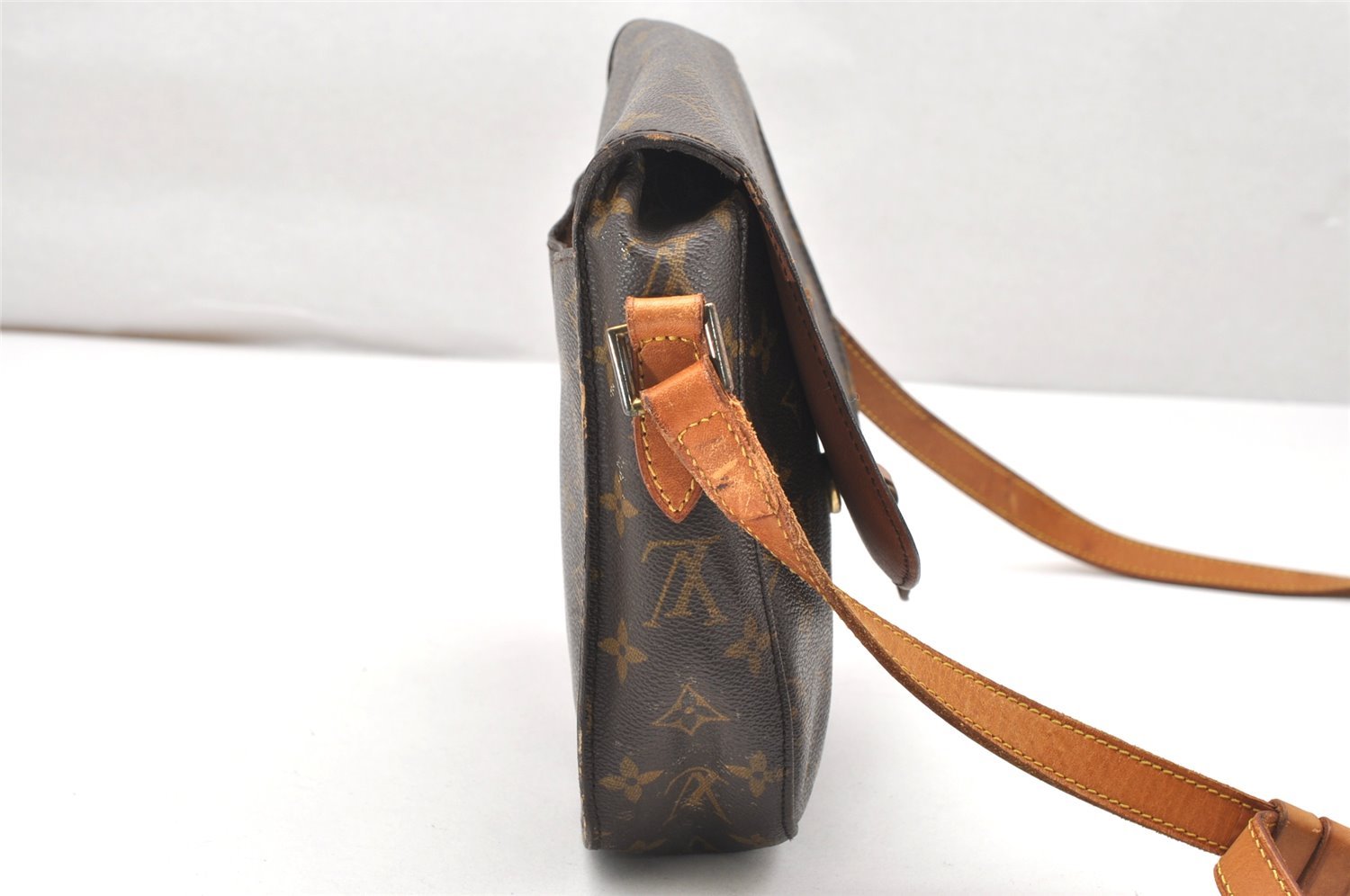 Authentic Louis Vuitton Monogram Saint Cloud GM M51242 Shoulder Cross Bag 4724K