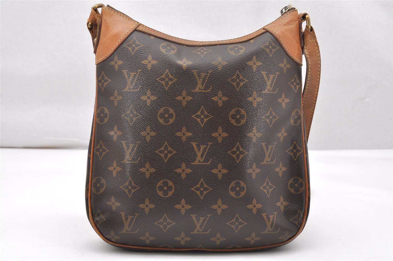 Authentic Louis Vuitton Monogram Odeon PM Shoulder Cross Bag M56390 LV 4725K