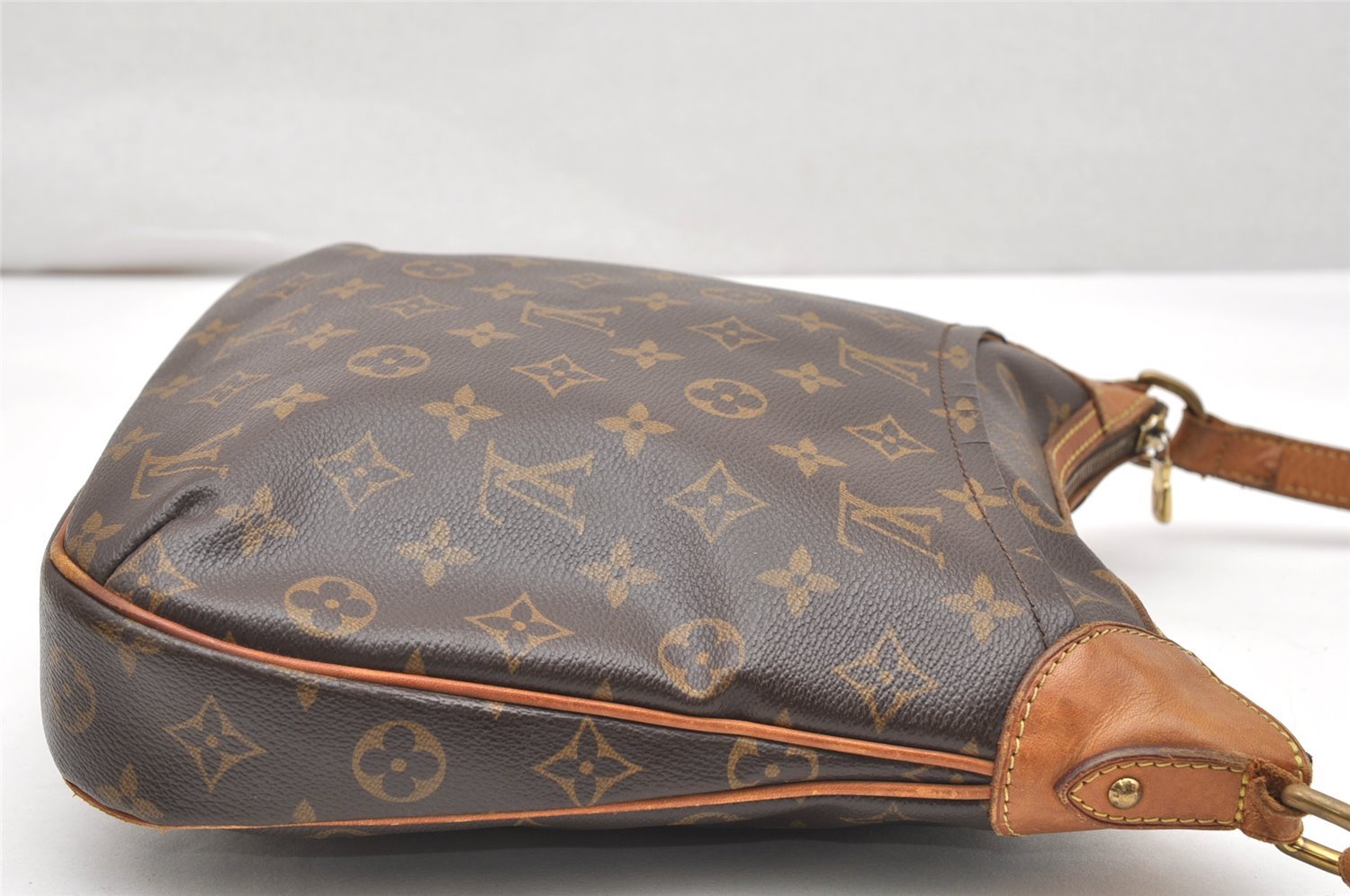 Authentic Louis Vuitton Monogram Odeon PM Shoulder Cross Bag M56390 LV 4725K