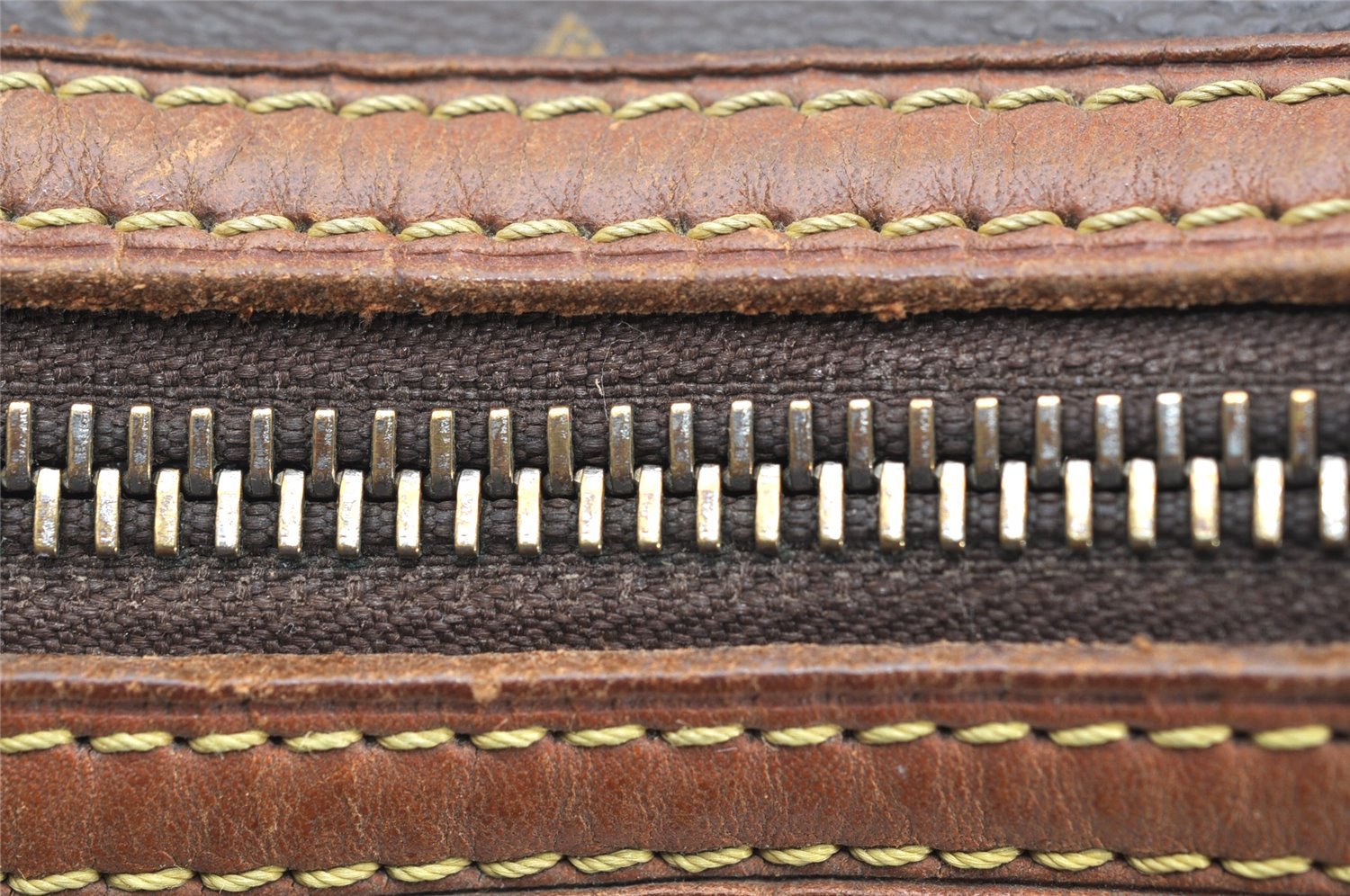 Authentic Louis Vuitton Monogram Odeon PM Shoulder Cross Bag M56390 LV 4725K