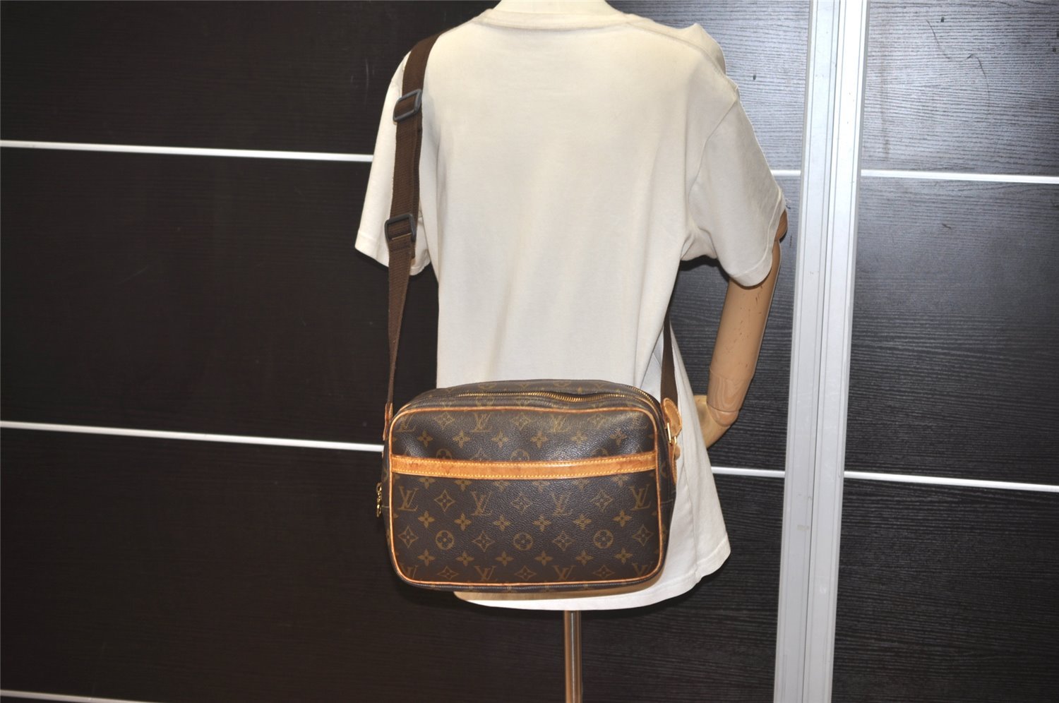 Authentic Louis Vuitton Monogram Reporter PM Shoulder Cross Bag M45254 LV 4728J