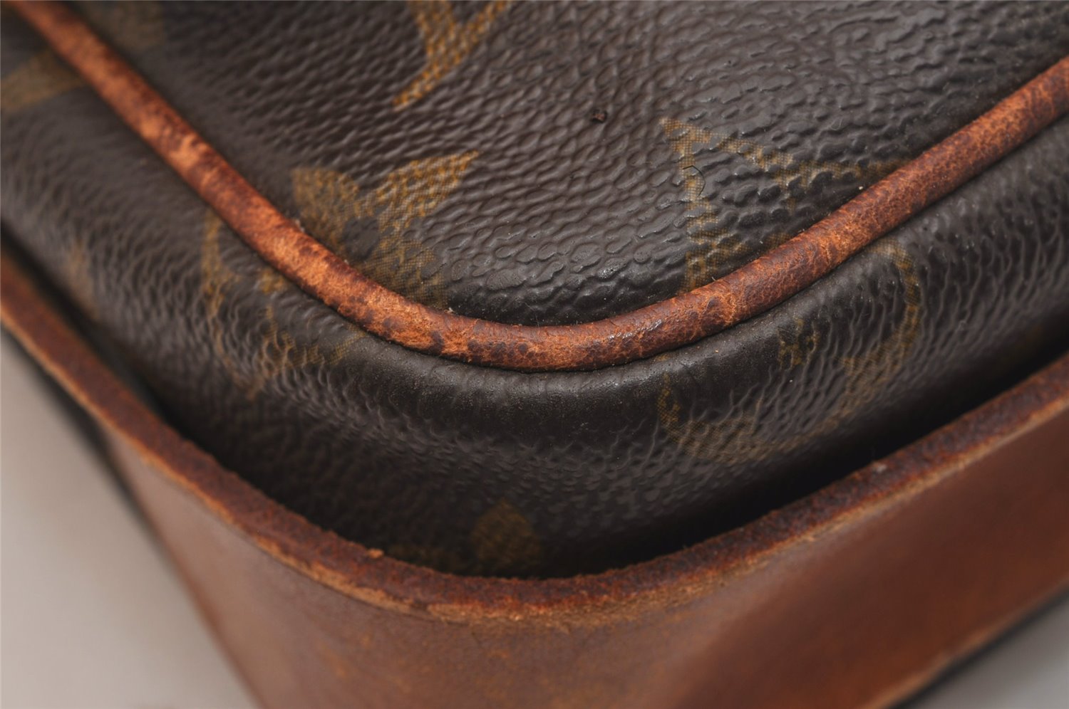 Authentic Louis Vuitton Monogram Cartouchiere MM M51253 Shoulder Bag Junk 4729J