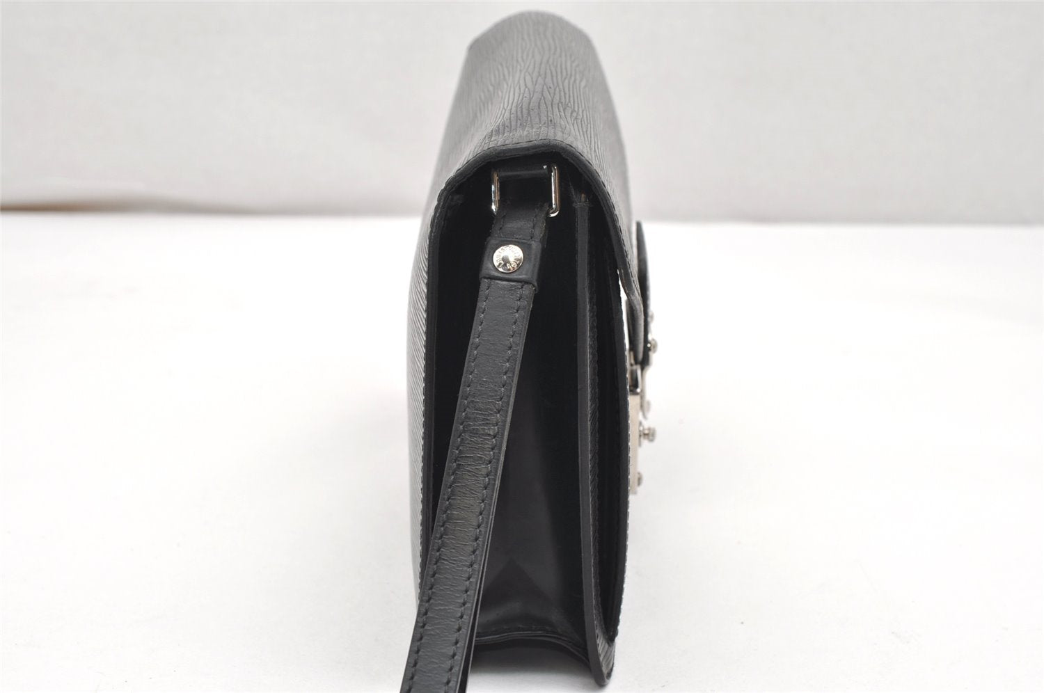 Authentic Louis Vuitton Epi Sellier Dragonne Clutch Bag Black M52762 LV 4729K
