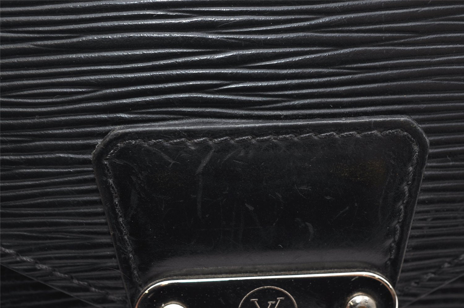 Authentic Louis Vuitton Epi Sellier Dragonne Clutch Bag Black M52762 LV 4729K