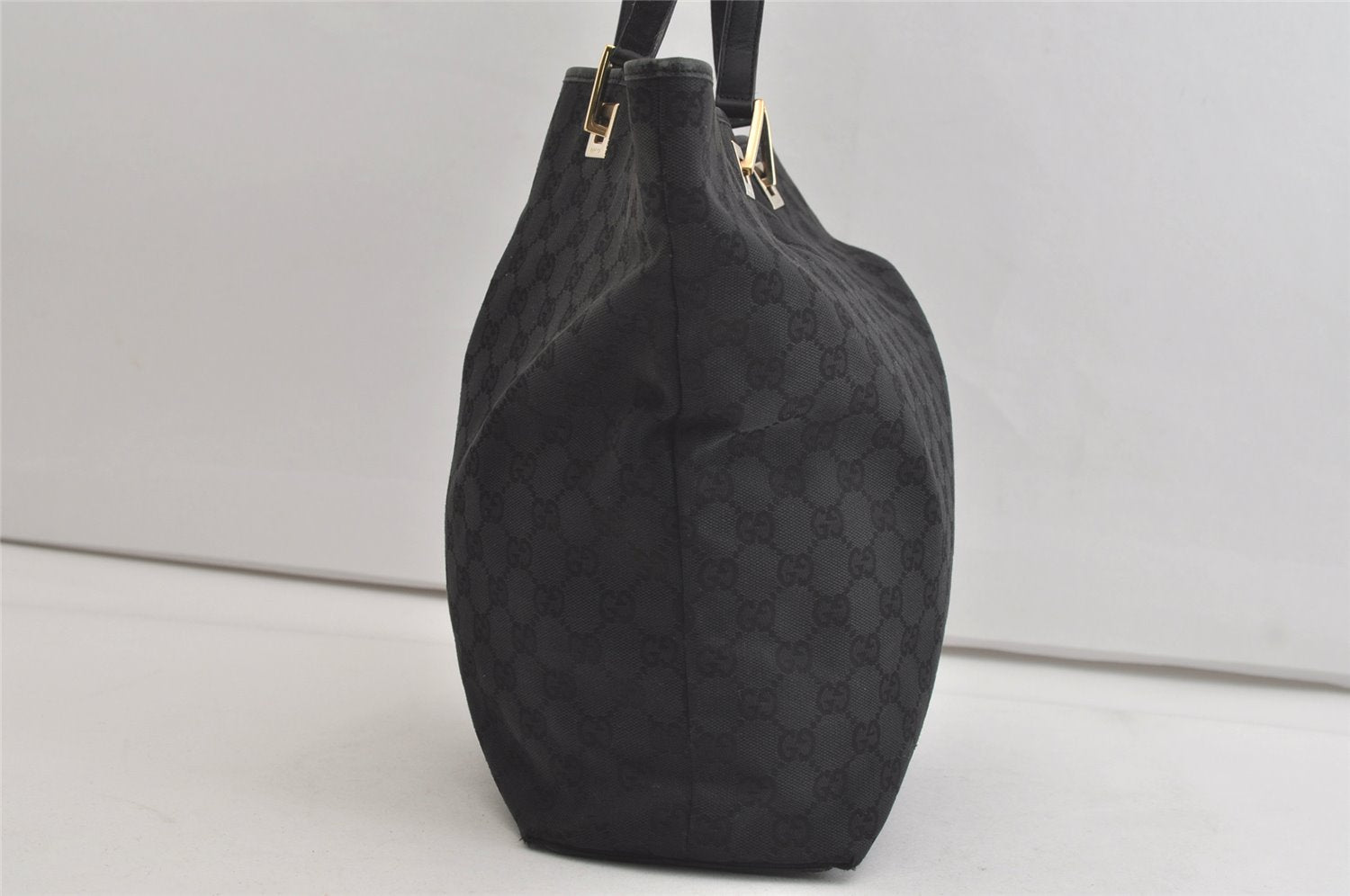 Authentic GUCCI Vintage Shoulder Tote Bag GG Canvas Leather 0021098 Black 4740K
