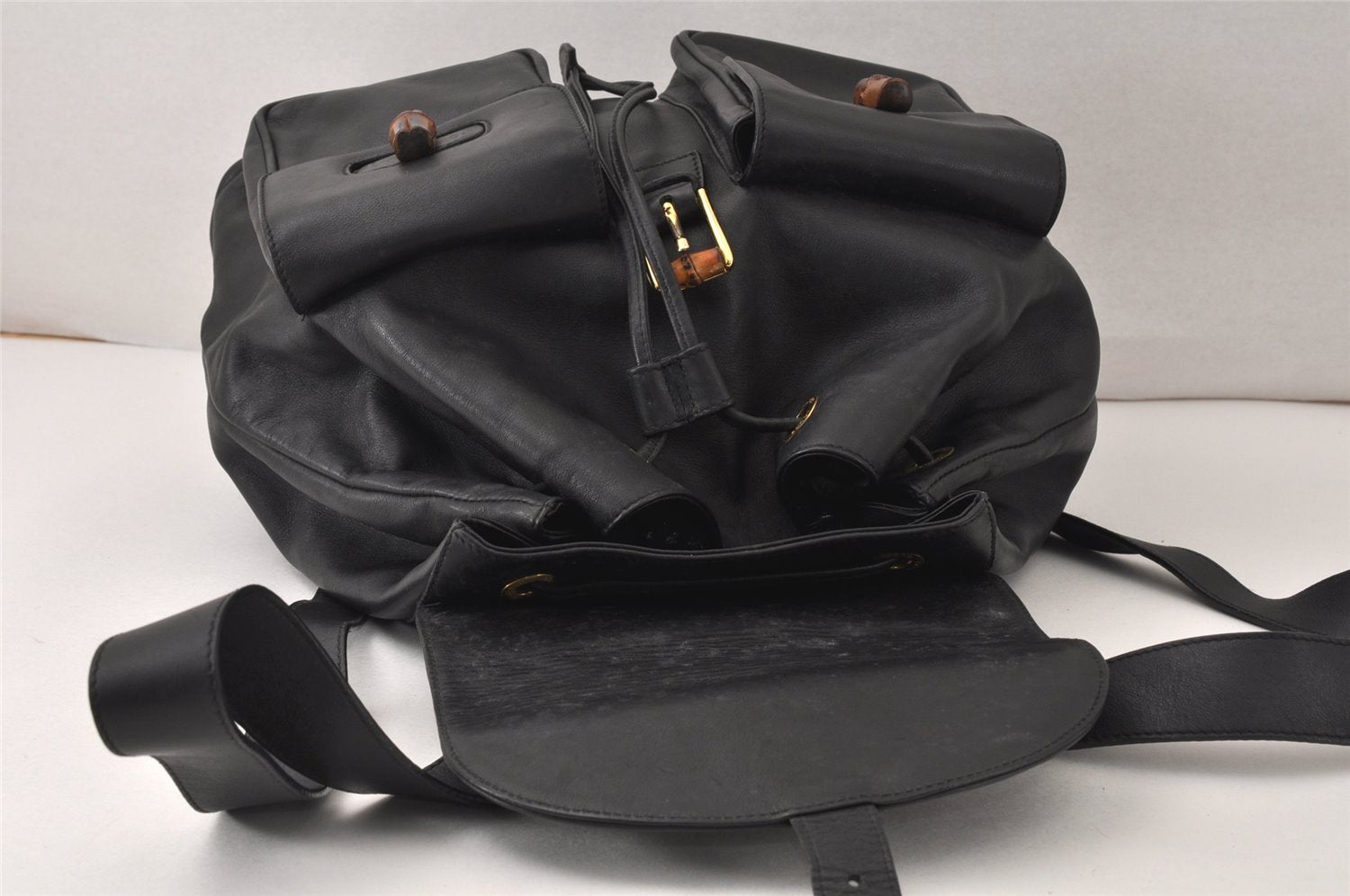 Authentic GUCCI Vintage Bamboo Backpack Purse Leather Black 4742K