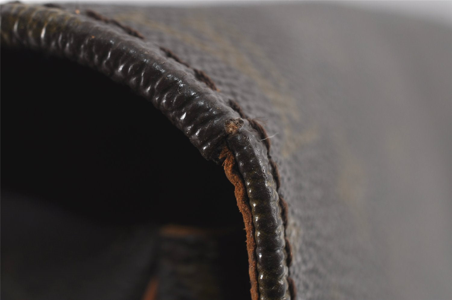 Authentic Louis Vuitton Monogram Cartouchiere GM Shoulder Bag Old Model 4745I