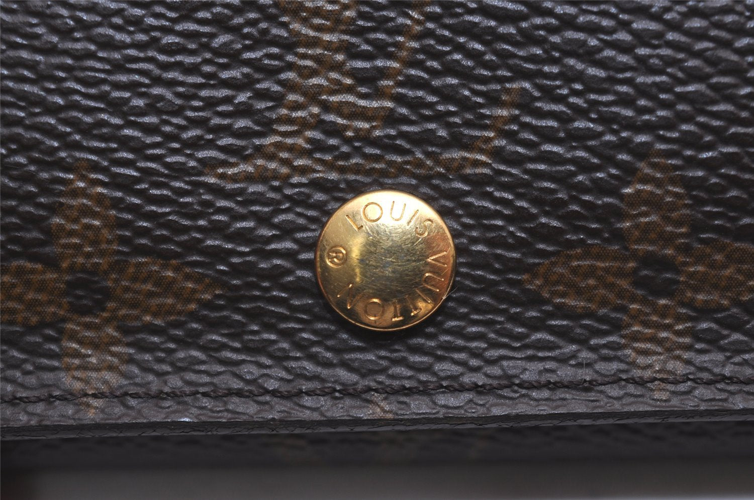 Authentic Louis Vuitton Monogram Multicles 4 Four Hooks Key Case M62631 LV 4745J