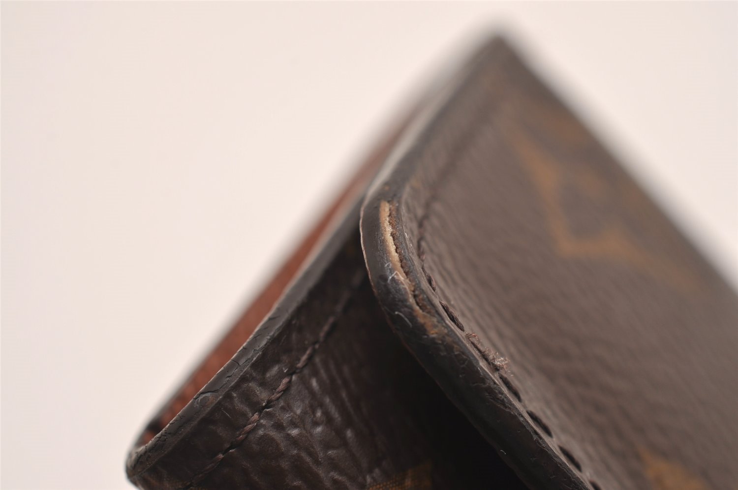 Authentic Louis Vuitton Monogram Multicles 4 Four Hooks Key Case M62631 LV 4745J