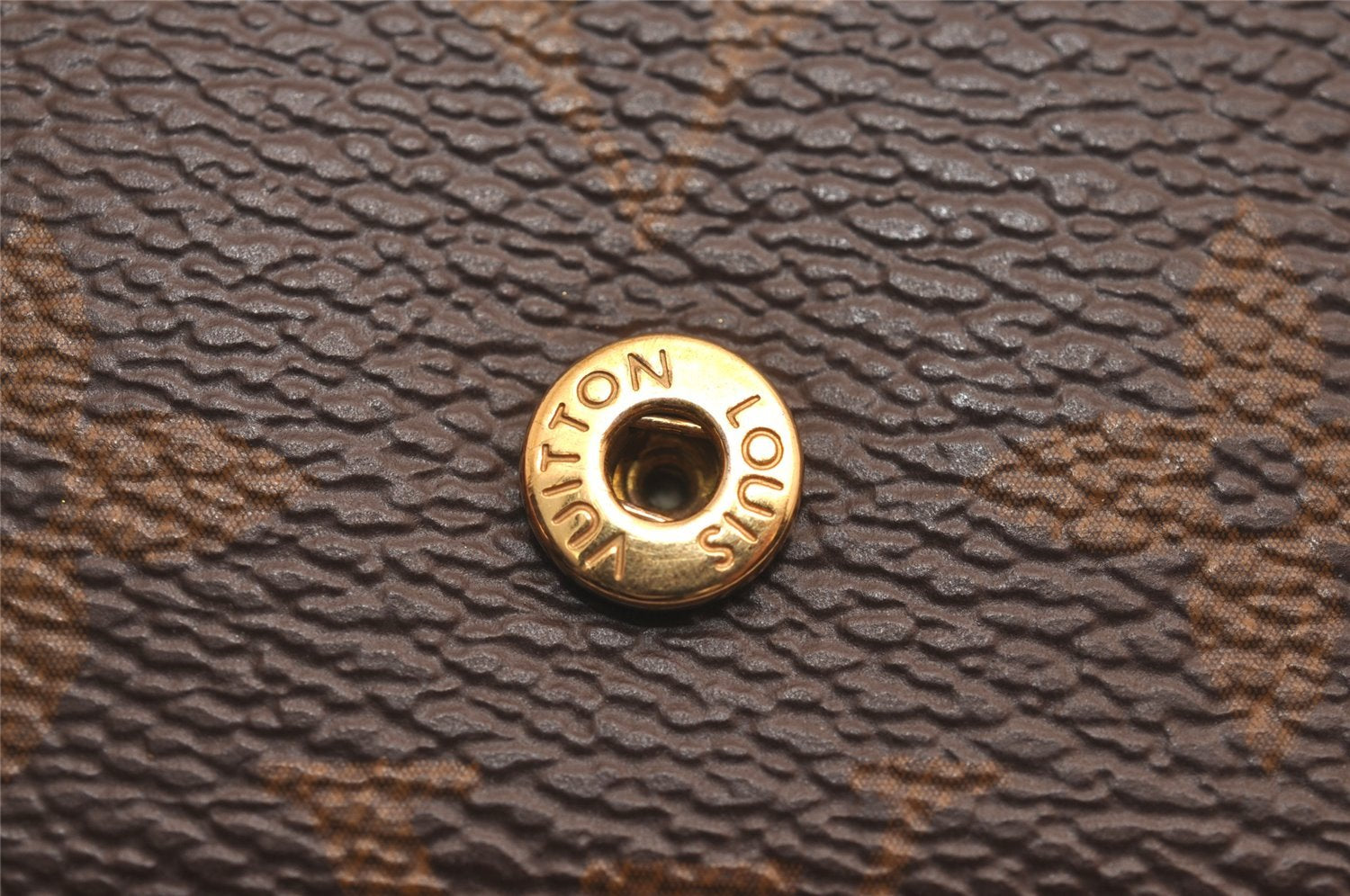 Authentic Louis Vuitton Monogram Multicles 4 Four Hooks Key Case M62631 LV 4745J