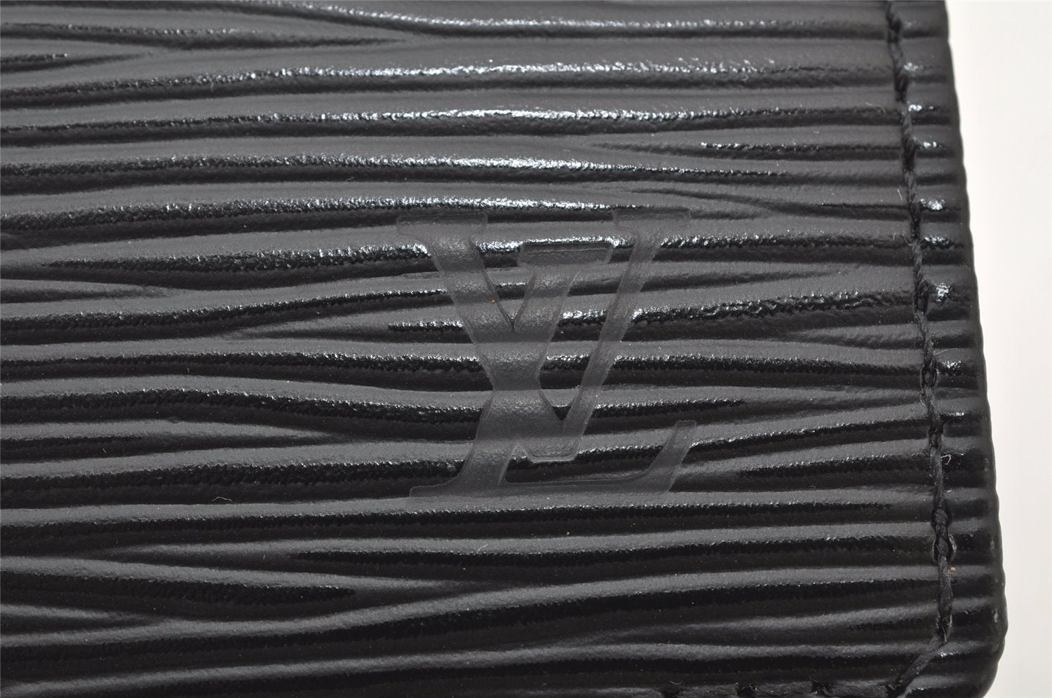 Authentic Louis Vuitton Epi Multicles 6 Key Case Black M63812 LV 4748K