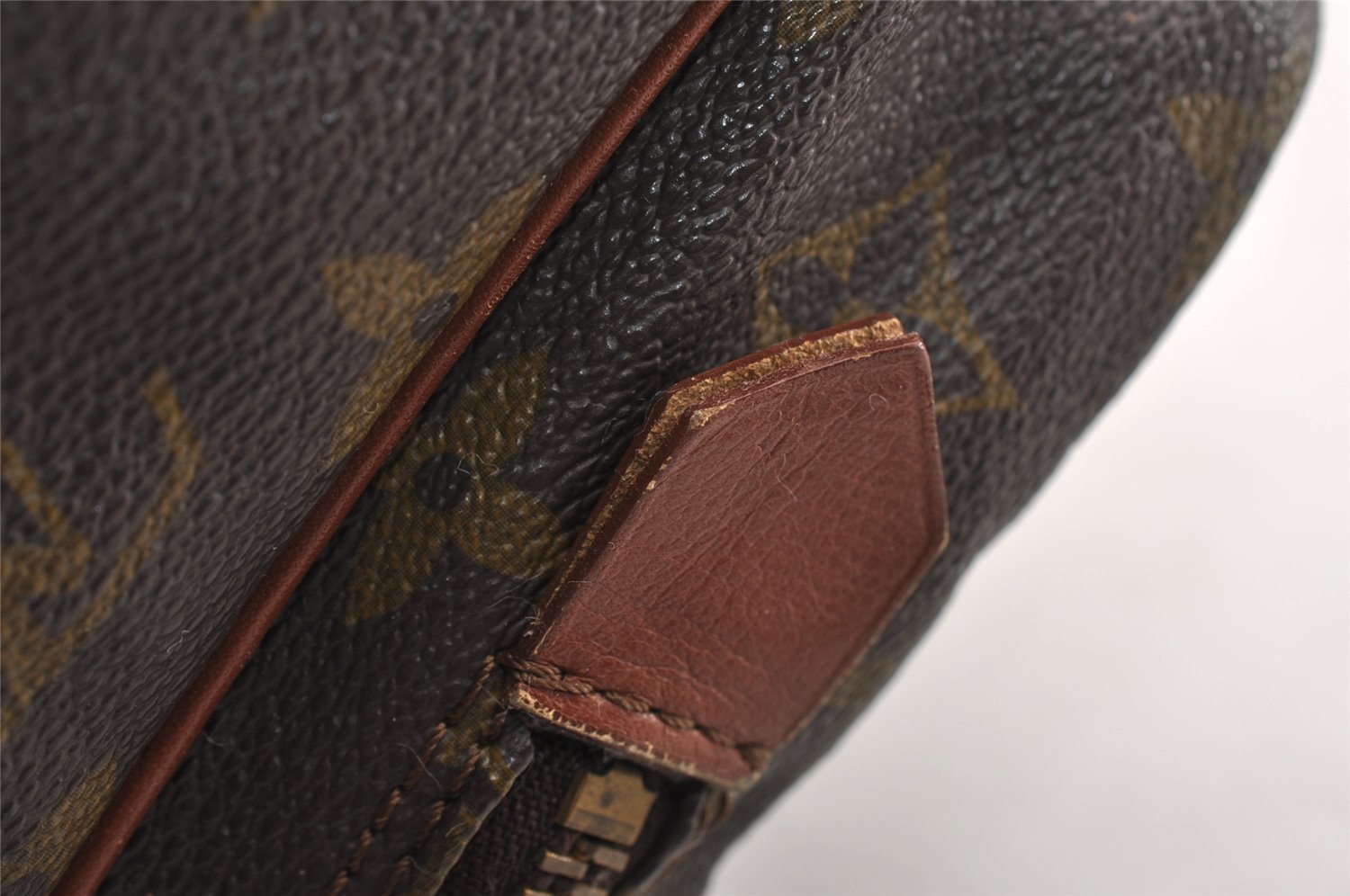 Authentic Louis Vuitton Monogram Amazone Shoulder Cross Body Bag Old Model 4749I