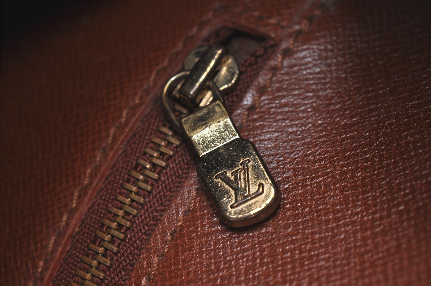 Authentic Louis Vuitton Monogram Saint Cloud GM M51242 Shoulder Cross Bag 4752I