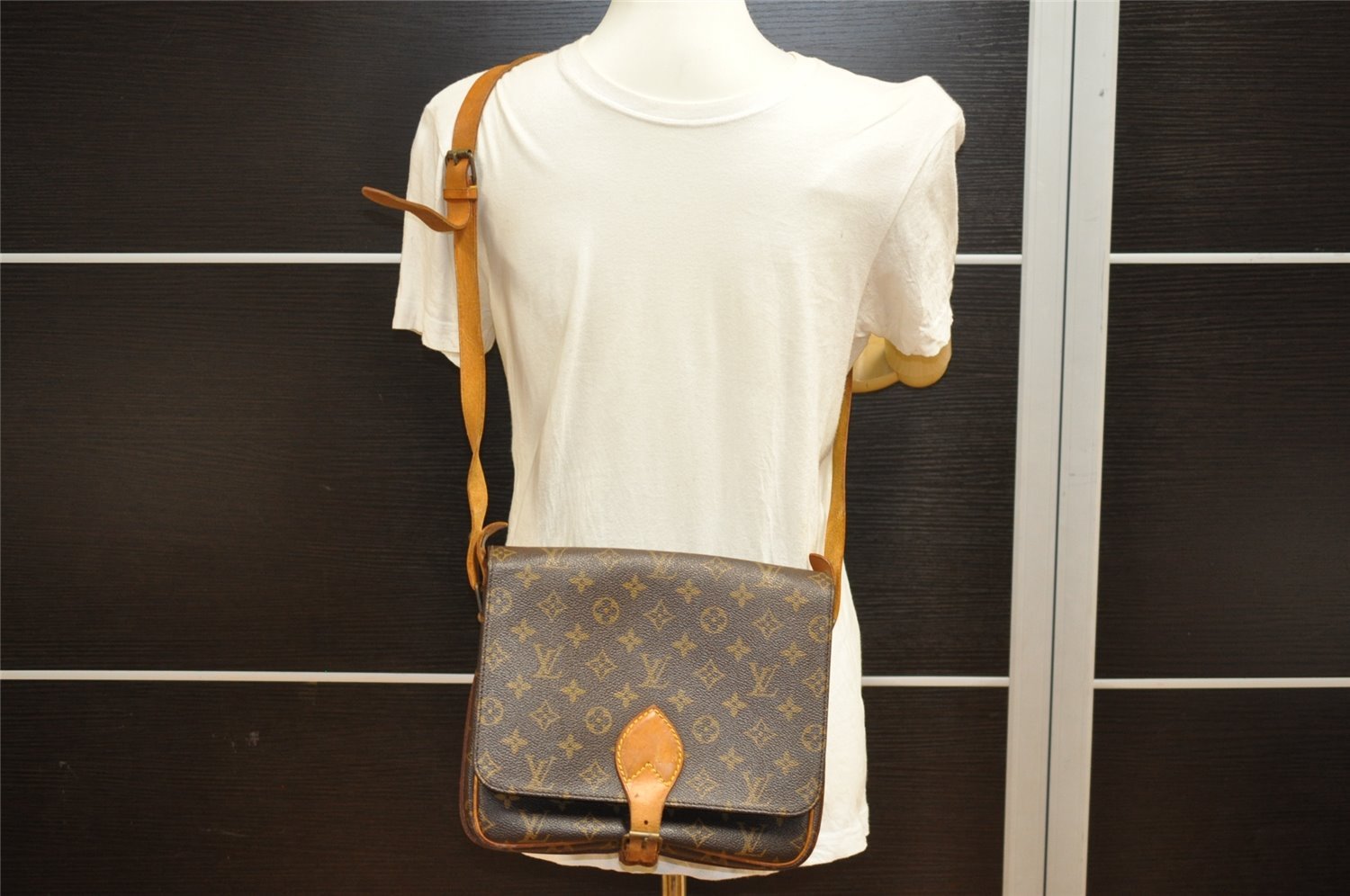 Authentic Louis Vuitton Monogram Cartouchiere GM M51252 Shoulder Cross Bag 4754I