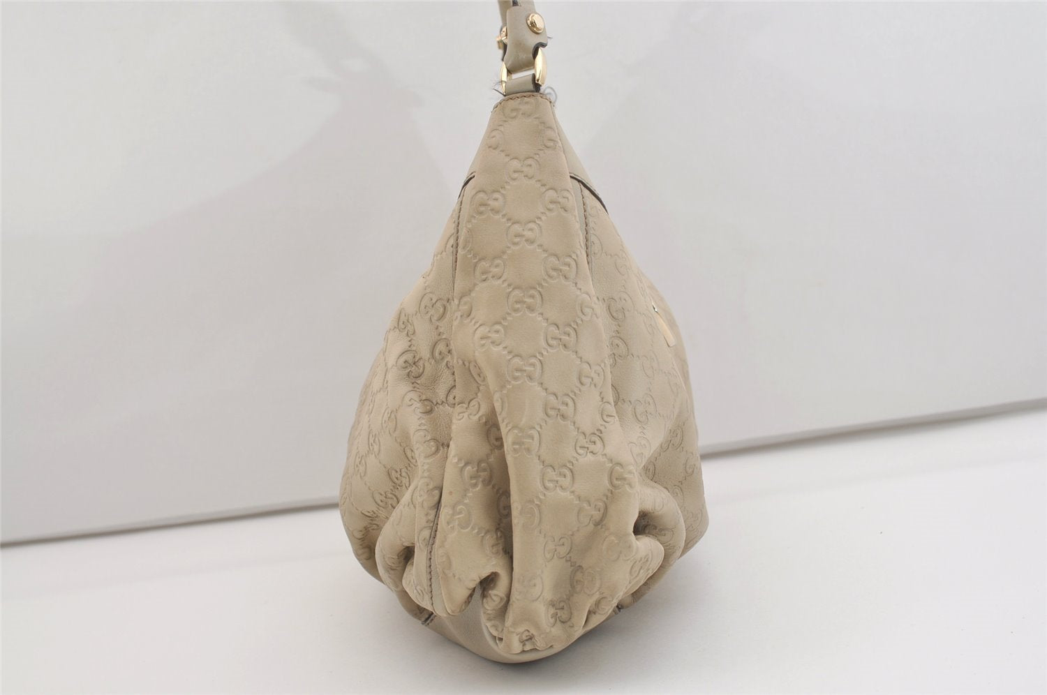 Authentic GUCCI Guccissima Abbey Shoulder Bag GG Leather 189833 White Junk 4756J