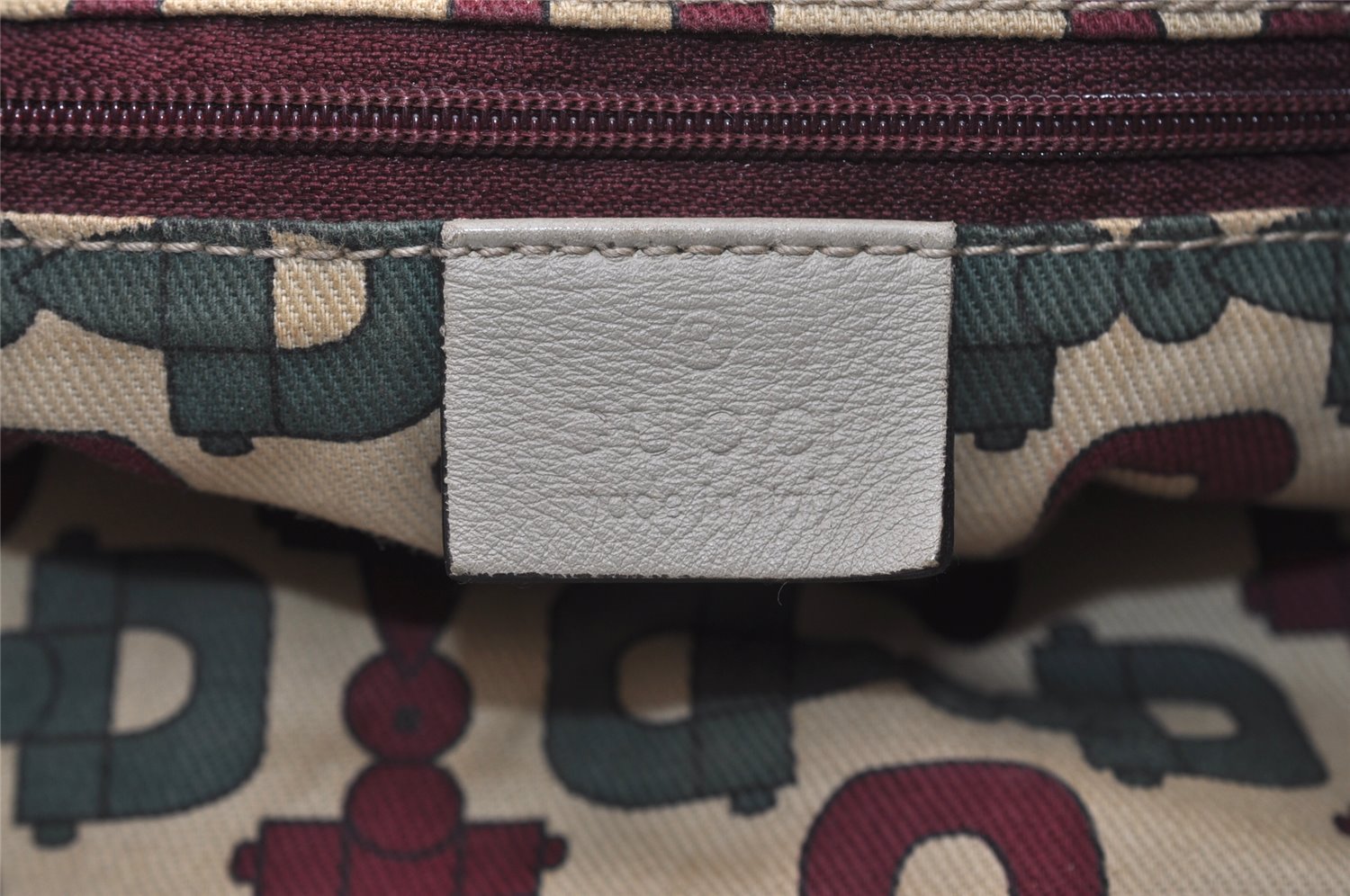 Authentic GUCCI Guccissima Abbey Shoulder Bag GG Leather 189833 White Junk 4756J